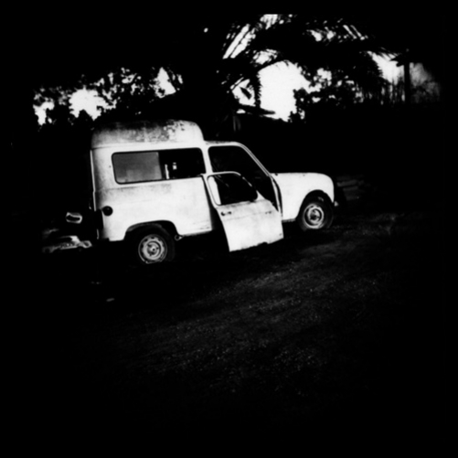 http://www.elcircodelamemoria.com/files/gimgs/th-61_Fm026_holga016_05_v2.jpg