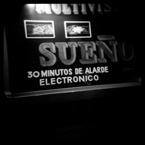 http://www.elcircodelamemoria.com/files/gimgs/th-61_holga004_11-06 (8)_v2.jpg